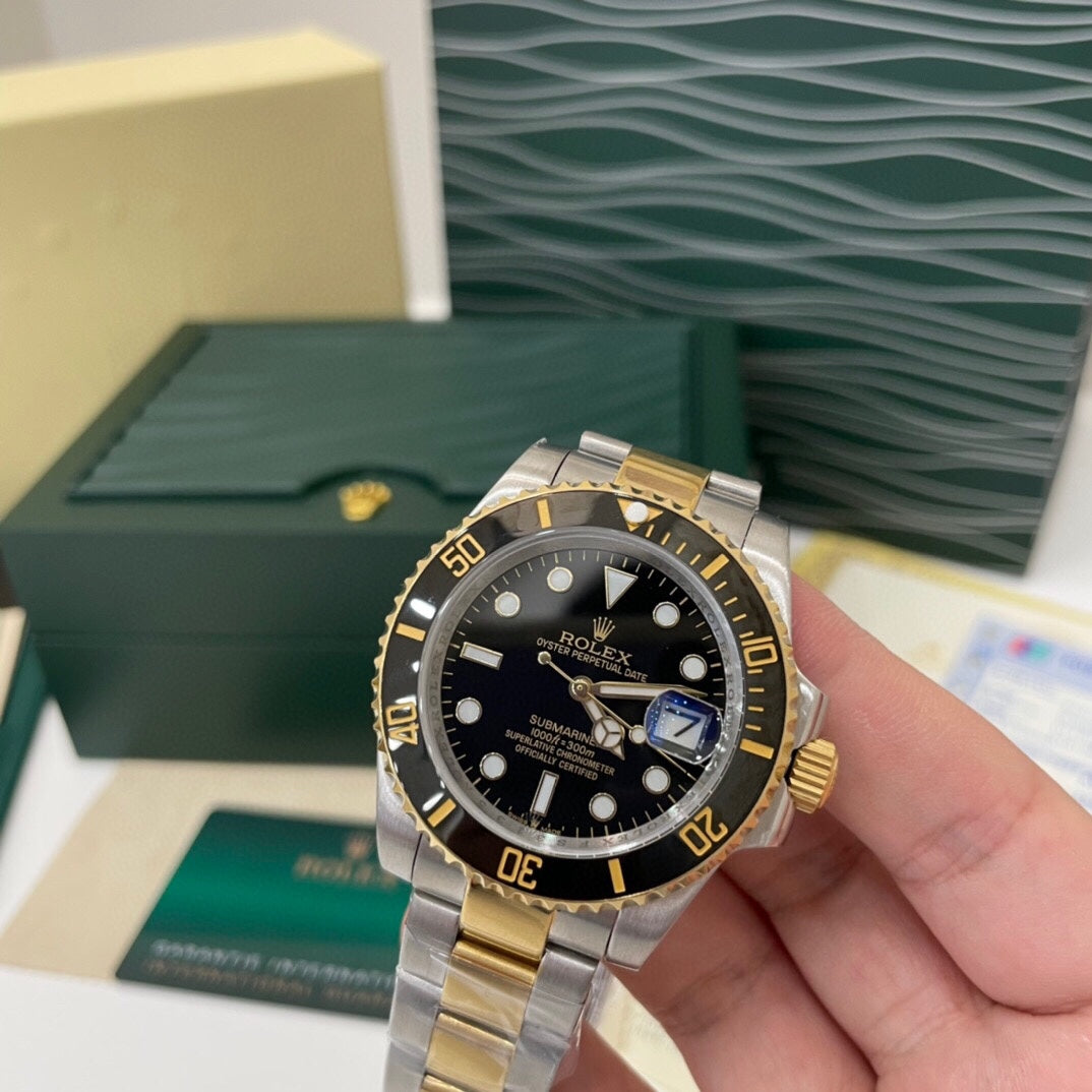 RX Submariner Black Dial with Gold Dial, a classic men's automatic mechanical watch in two gold dials.