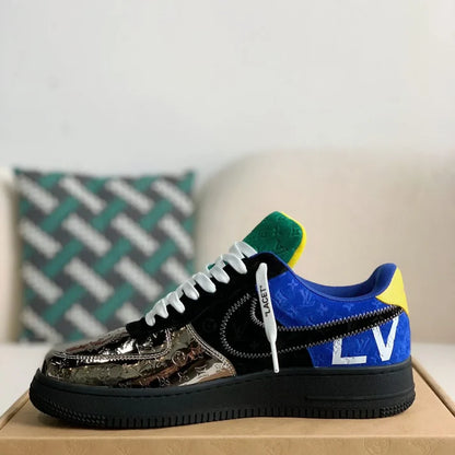Contrast Panel Trendy Low-Top Sneakers